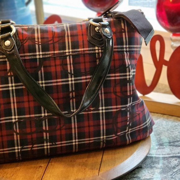 SOLD:  Coach Poppy Signature Collection Plaid Glam Tote Bag - GET IT NOW FOR $92 - Picture 13 of 17